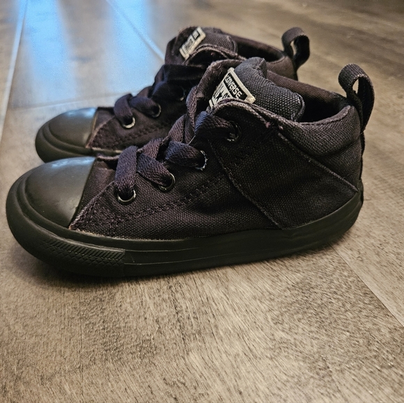 Converse high top toddler shoes - Picture 6 of 9